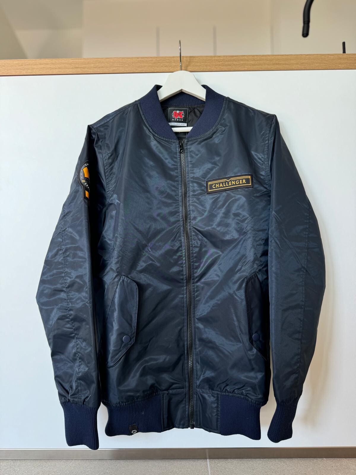 League Of Legends 2016 World Championship Challenger Jacket LoL (Medium)