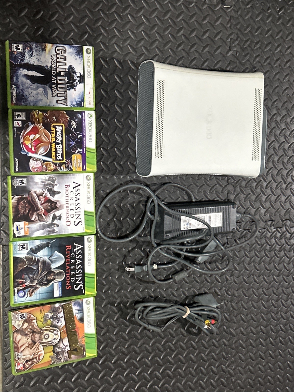 Xbox 360 With Cords And 5 Games!