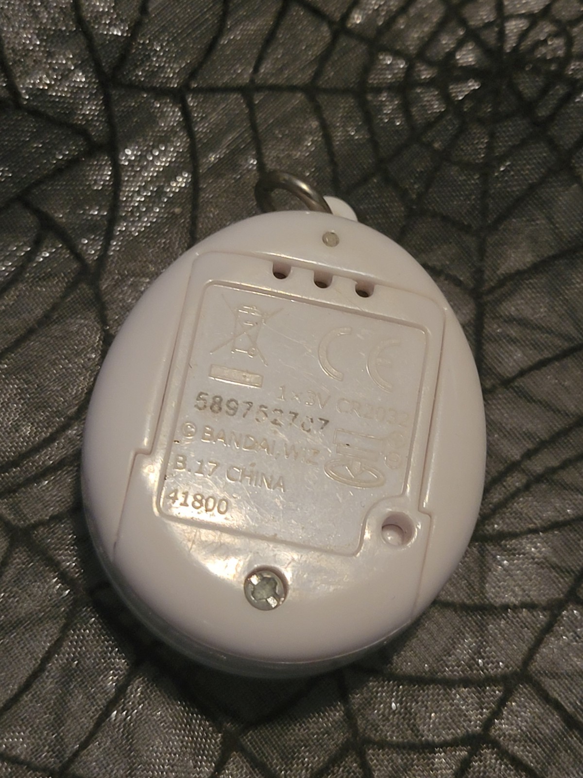 Tamagotchi Mini 2004 2005 Wiz Bandai Virtual Pet Console White Original Tested