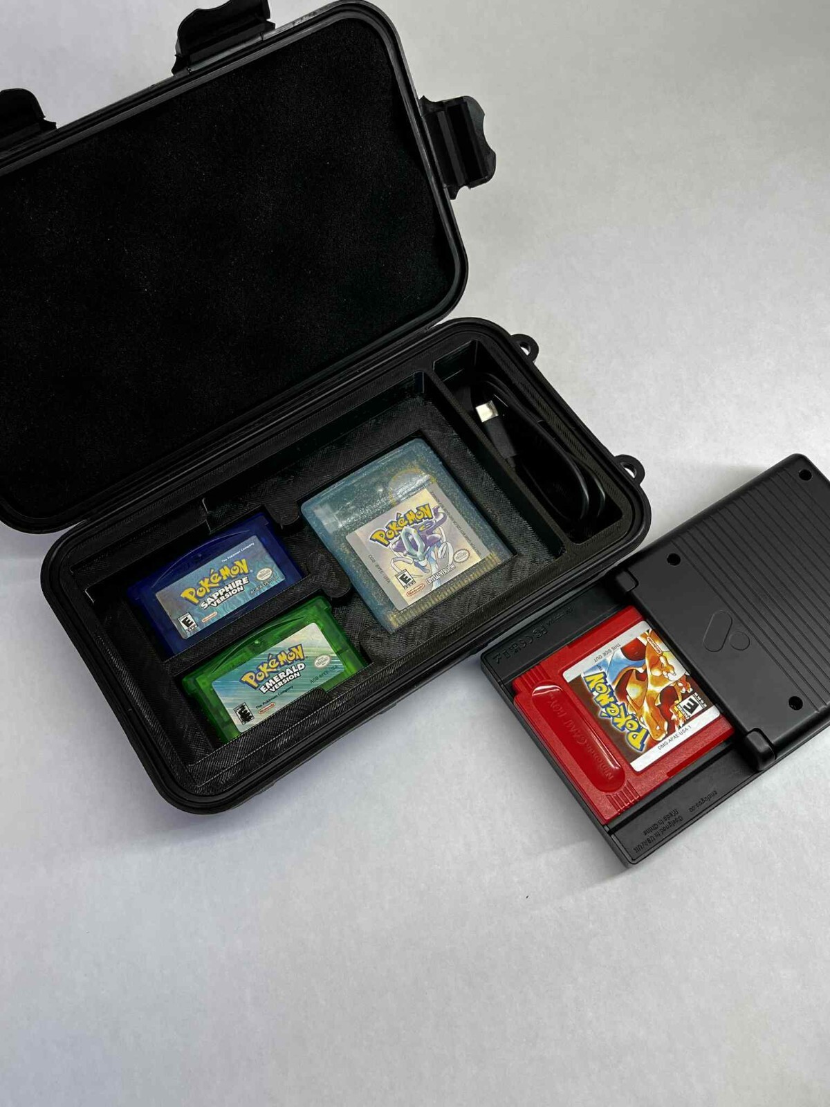 Analogue Pocket Carrying Case – Holds 4 Games + USB-C Slot | Compact Travel Case