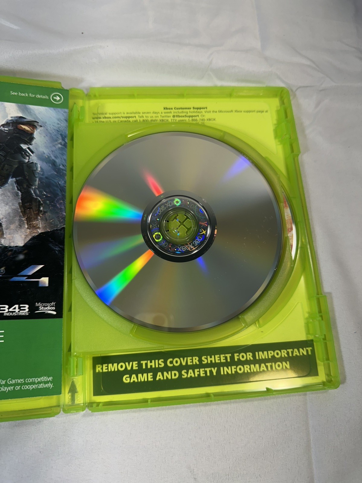 Halo 4 (Microsoft Xbox 360, 2012)