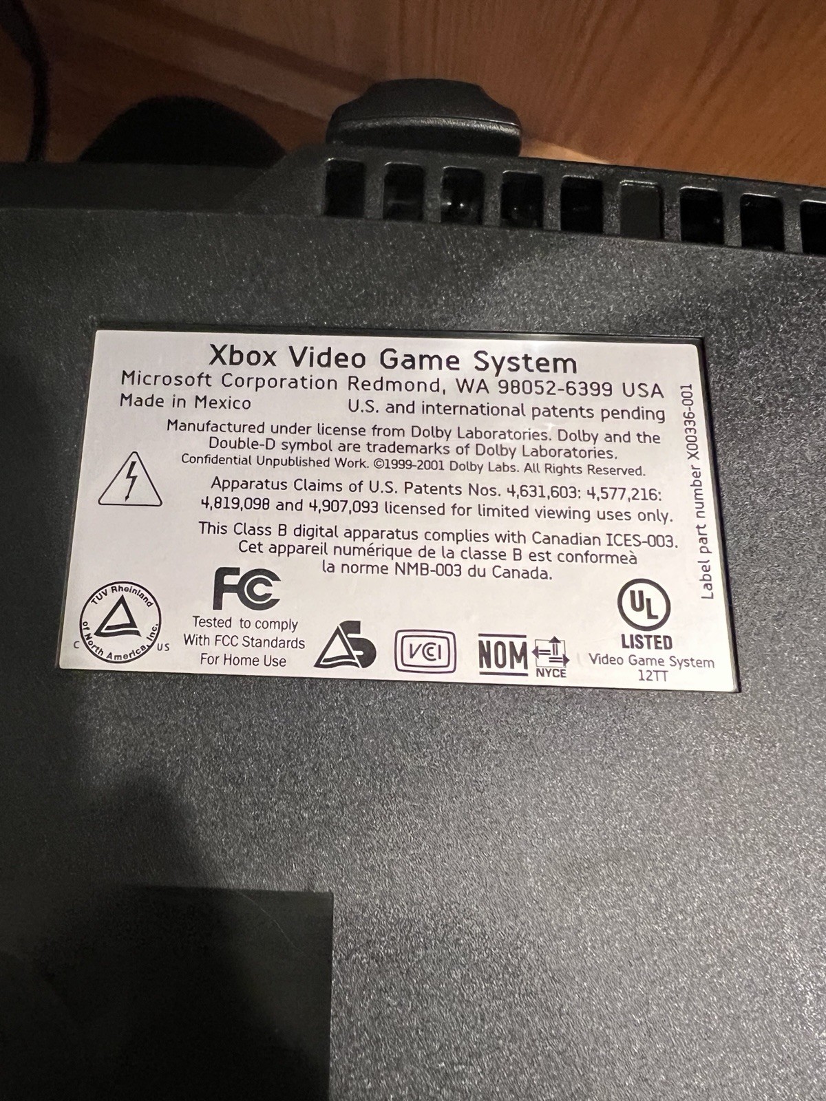 xbox 2002 console with two Controllers, all Cables and new batteries