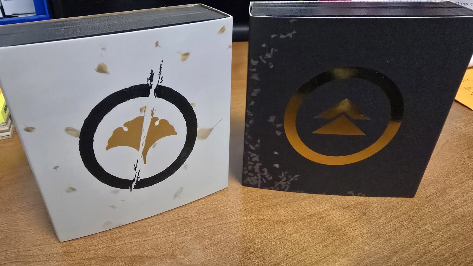 Ghost of Tsushima / Yotei – Platinum Trophy Pins