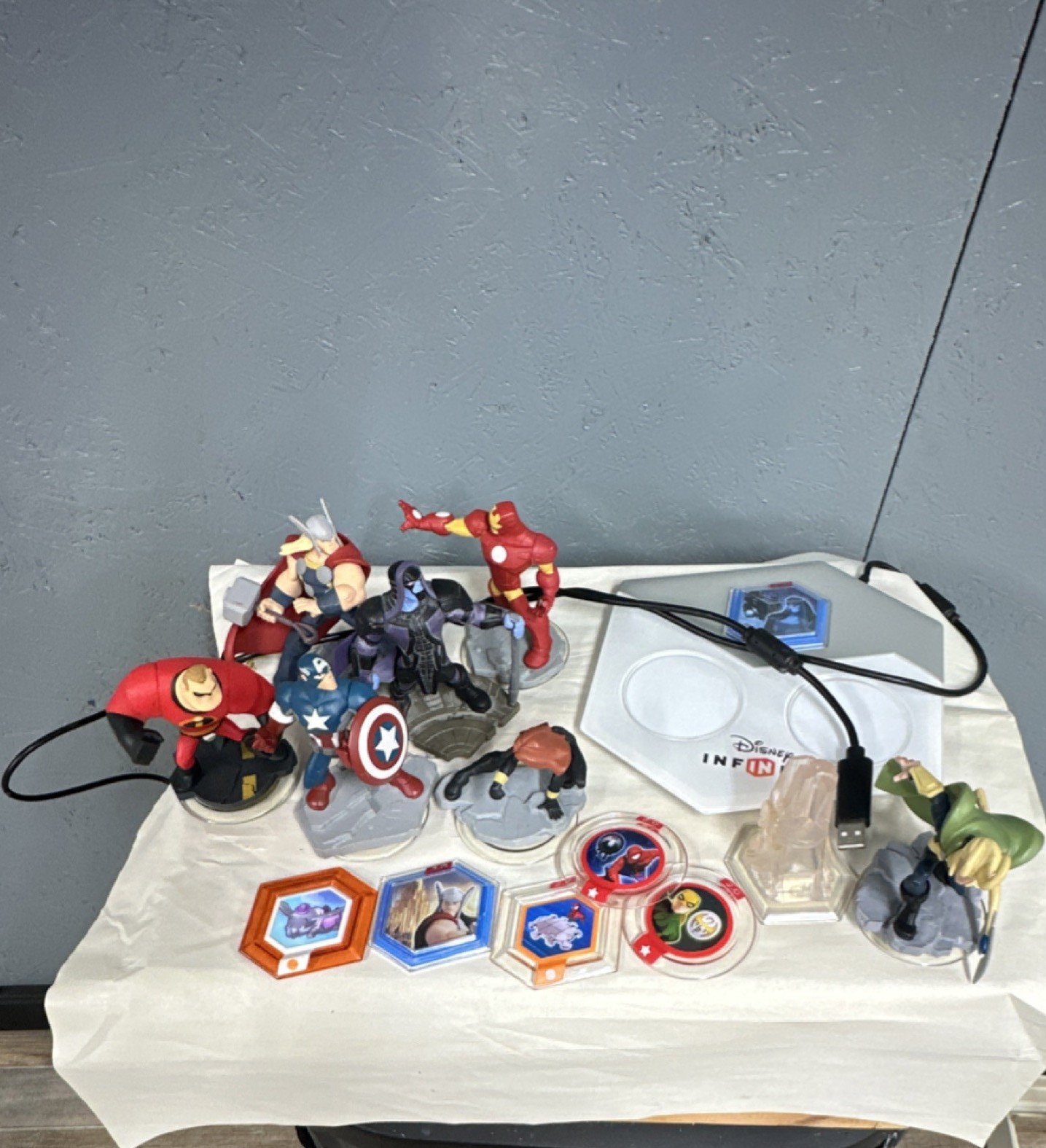 Disney Infinity Marvel Character Figure Pack Captain America Iron Man Thor Loki