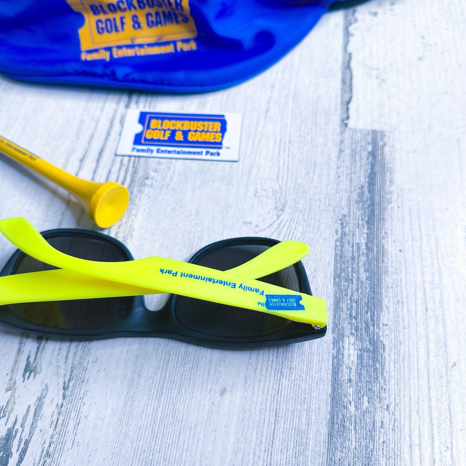 Vintage Blockbuster Video Golf & Games Lot – Fanny Pack – Tee Pen – ETC- RARE