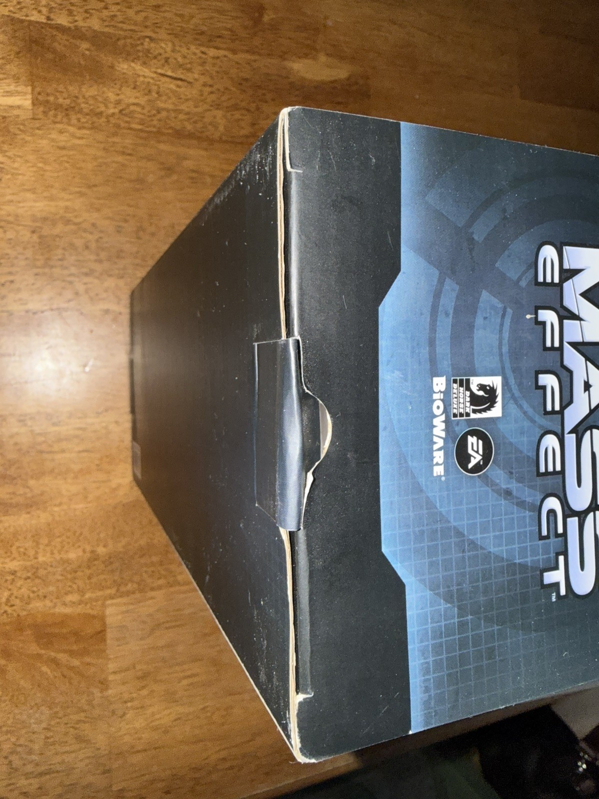 Mass Effect Alliance Cruiser Replica Model Dark Horse Silver Edition