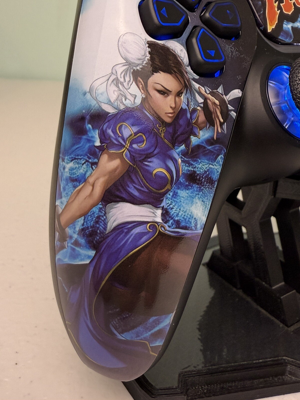 Capcom Street Fighter Cammy Vs Chun-Li – RGB LED – Custom Controller 4 PS5 Or PC