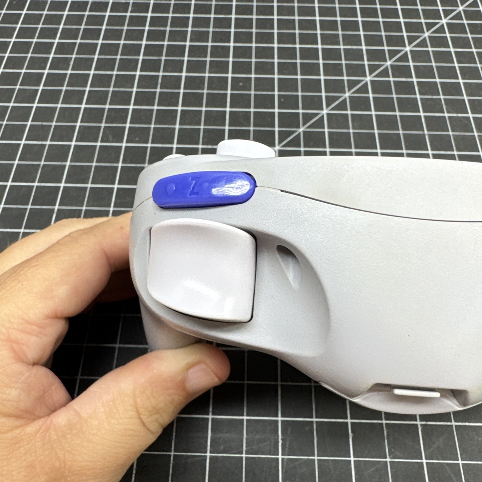 Nintendo Gamecube Wavebird Controller. DOL-004. ONLY H42
