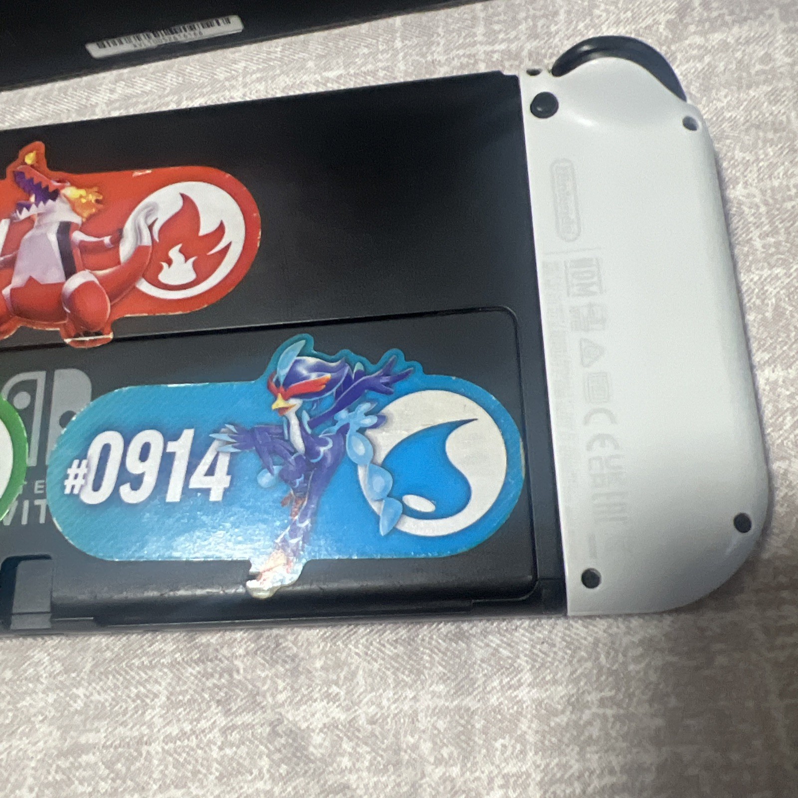 Nintendo Switch OLED Model HEG-001 – 64GB – White Joycons – OEM Acc/Cables +Case