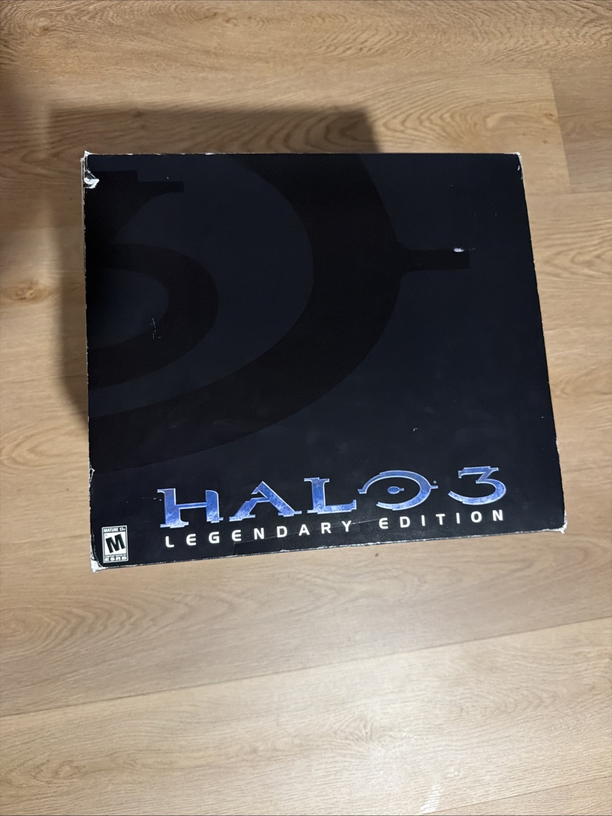 Halo 3 Legendary Edition (Microsoft Xbox 360, 2007) Master Chief Helmet RARE