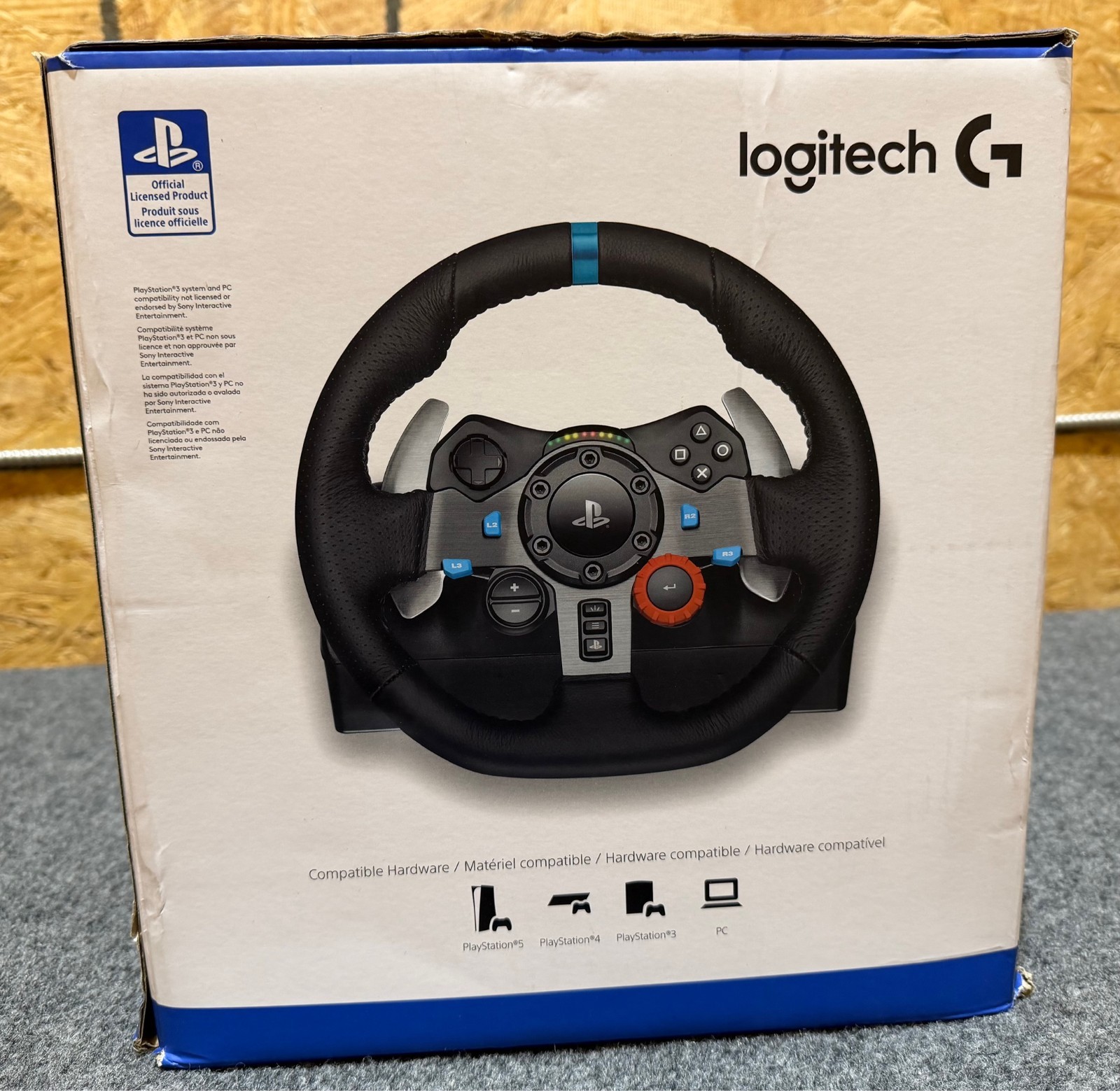 Logitech G29 Driving Force Racing Wheel and Floor Pedals