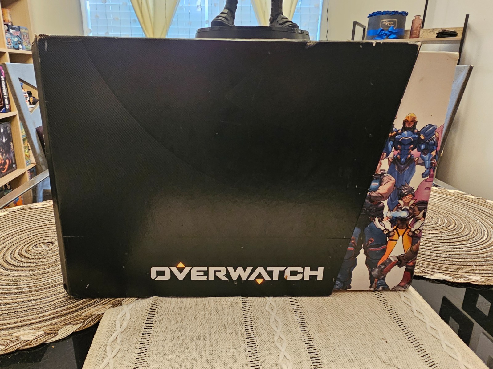 Overwatch Collectors Eedition Xbox One Statue with Game Complete