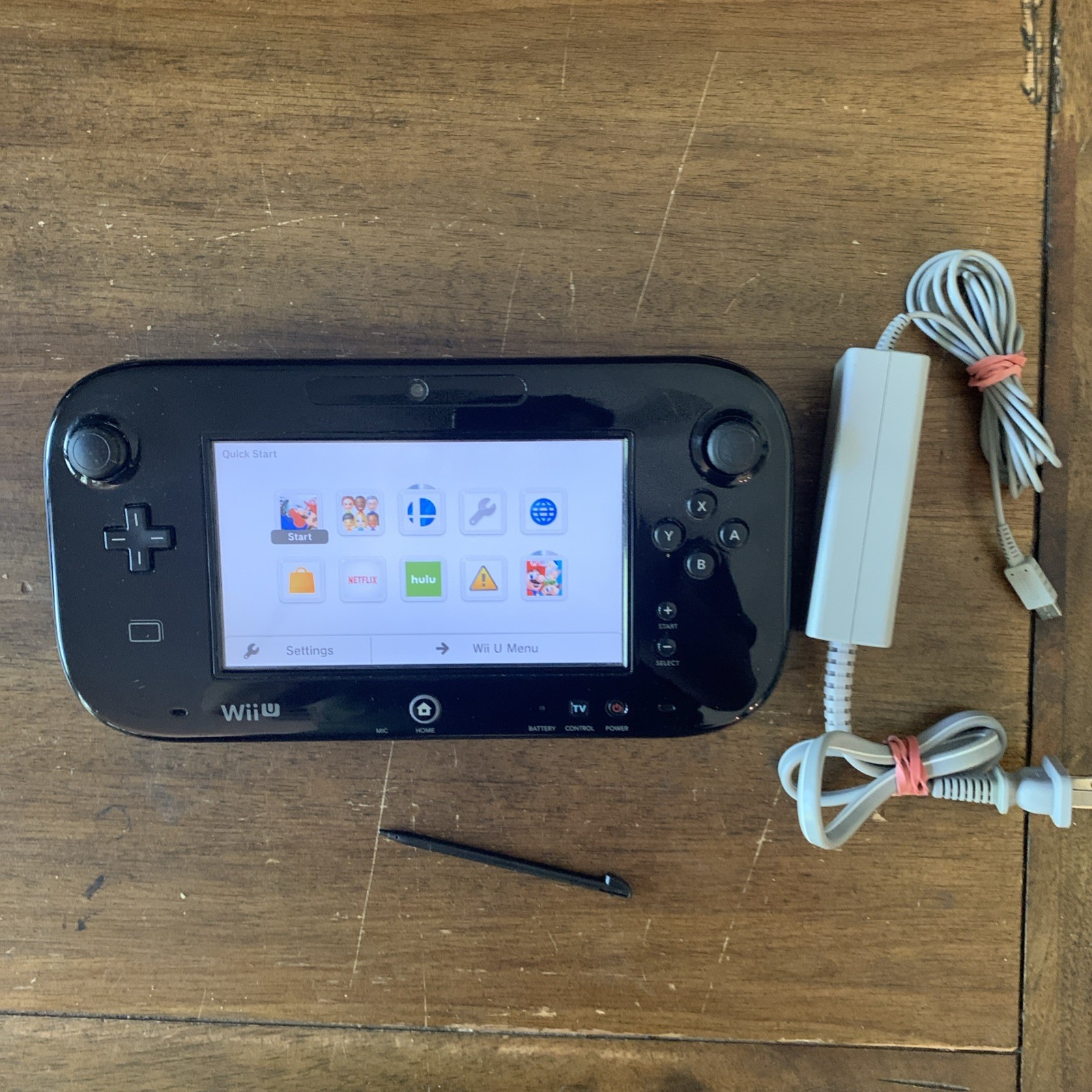 Nintendo Wii U Black GAMEPAD w/ Charger +stylus WUP-010 US