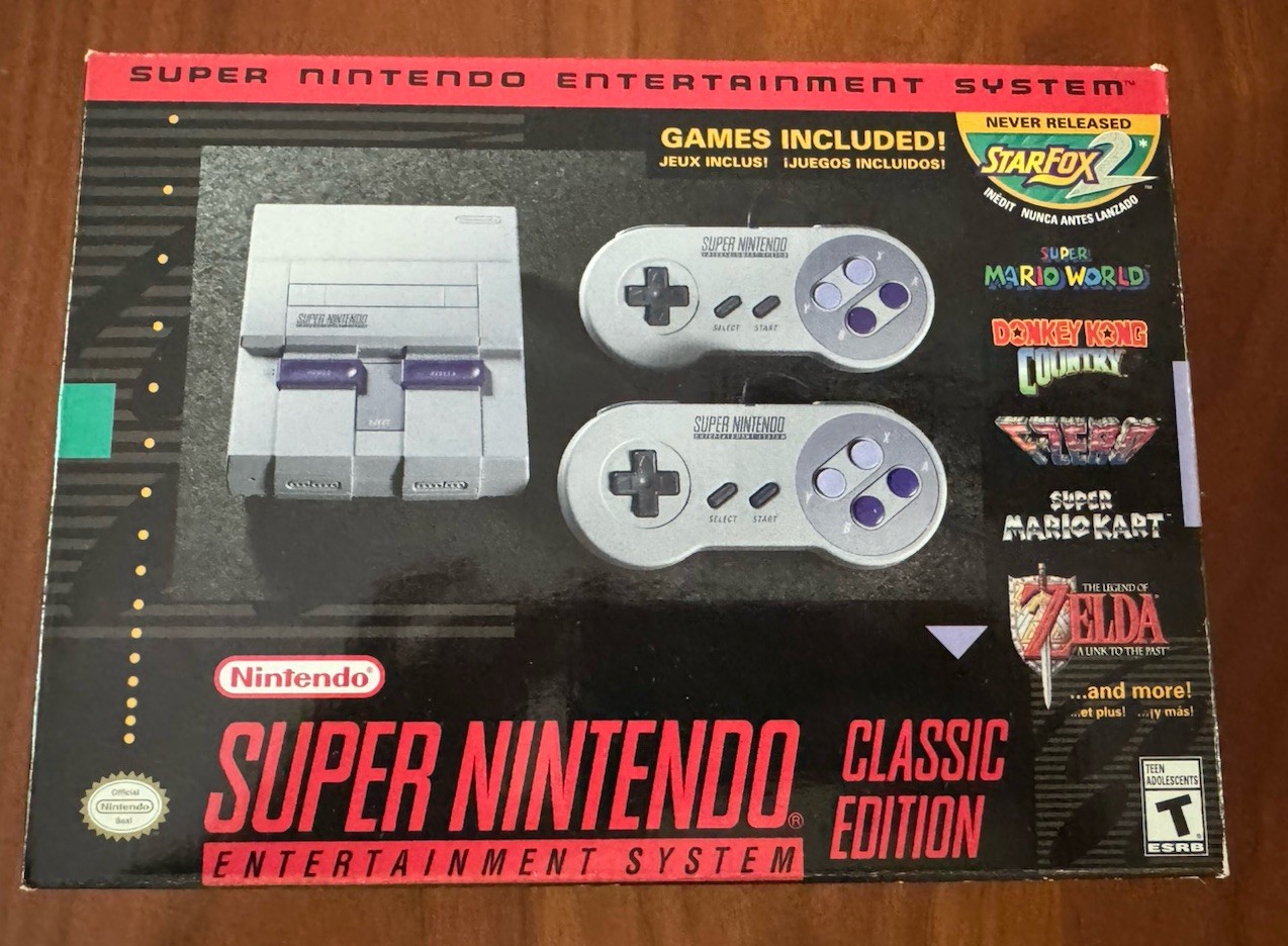 Super Nintendo Entertainment System SNES Classic Mini Edition Brand NEW