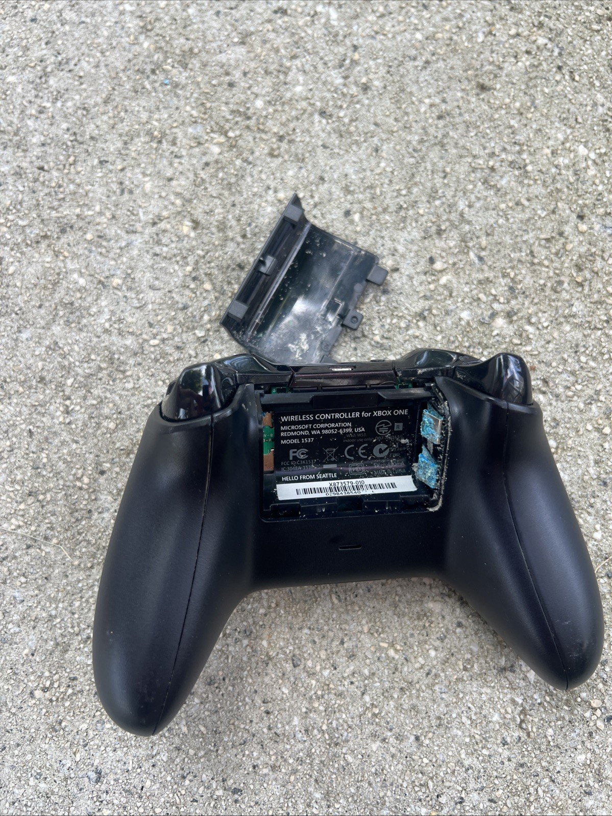 Xbox One Black Wireless Controller – Model 1537 – Parts/Repair