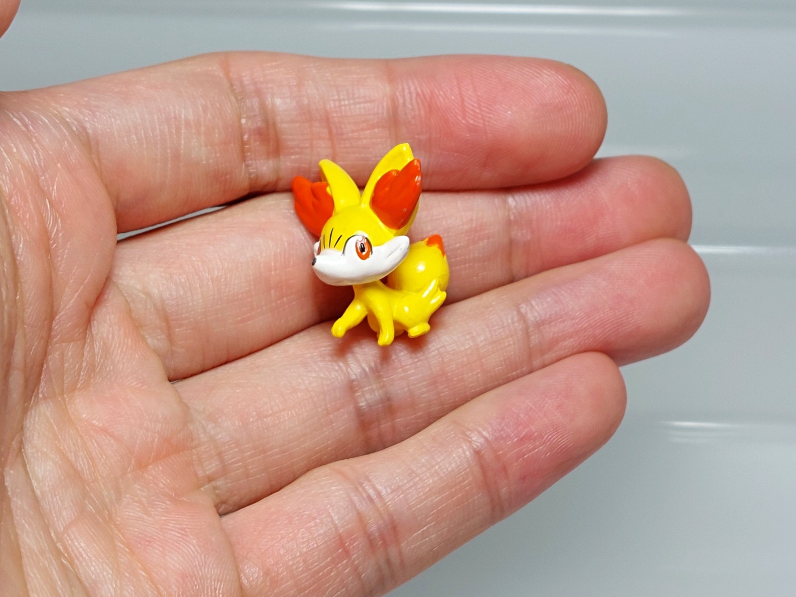 Fennekin Fokko Pokemon Keshipoke Mini Figure Ensky Toy Japan N03 0.8in