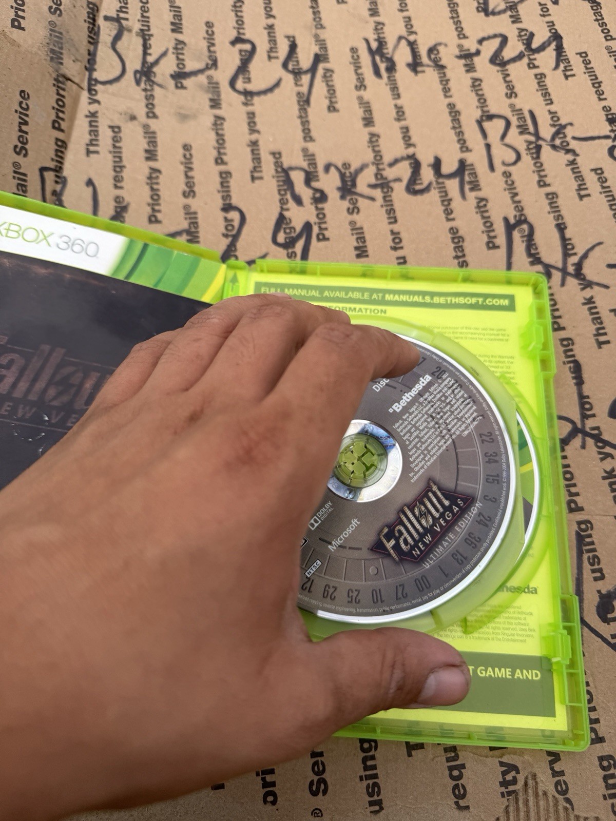 Fallout: New Vegas Ultimate Edition Xbox 360, 2012 2 Discs