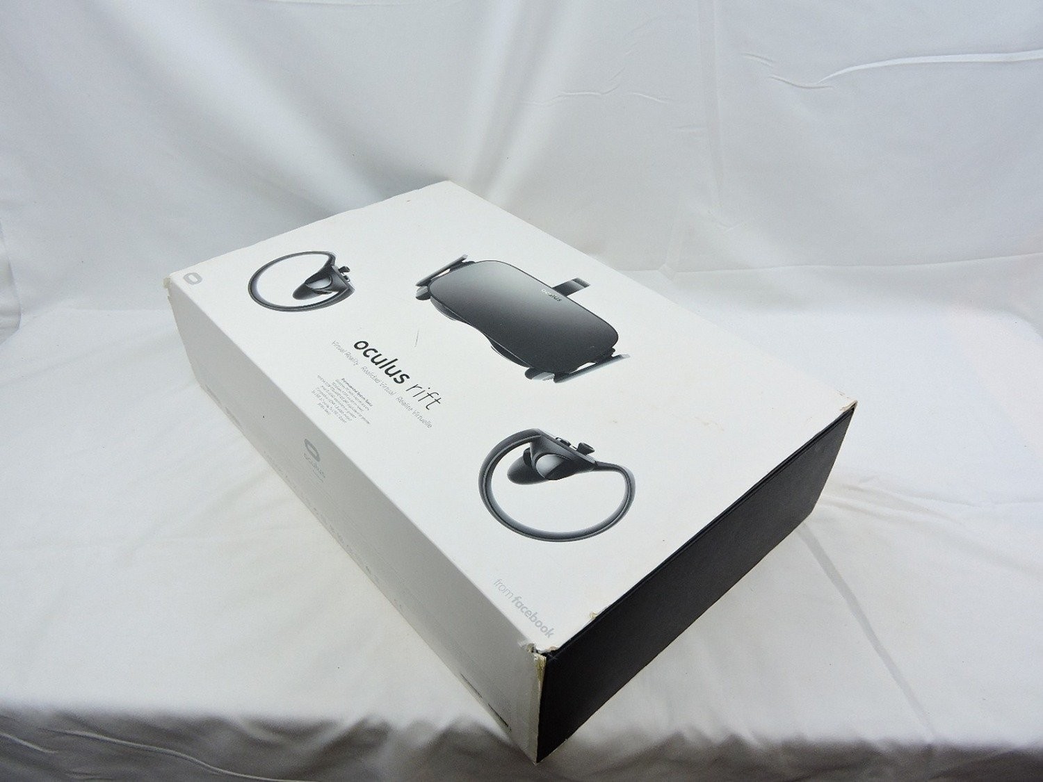 Boxed Like New Oculus Rift CV1 VR Headset with Controllers and Tracking Sensors