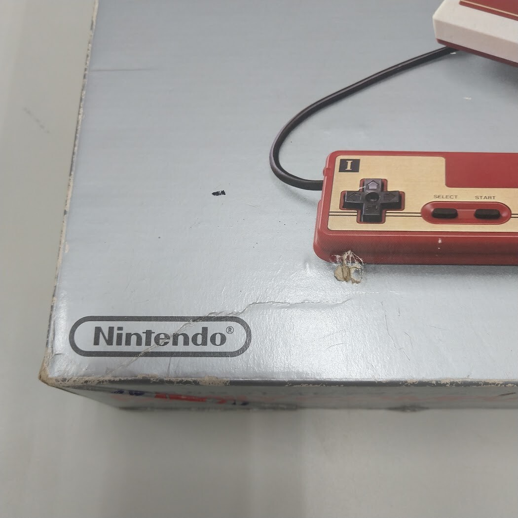 Nintendo Famicom in box Japanese original Console 4 games Super Mario HVC-001