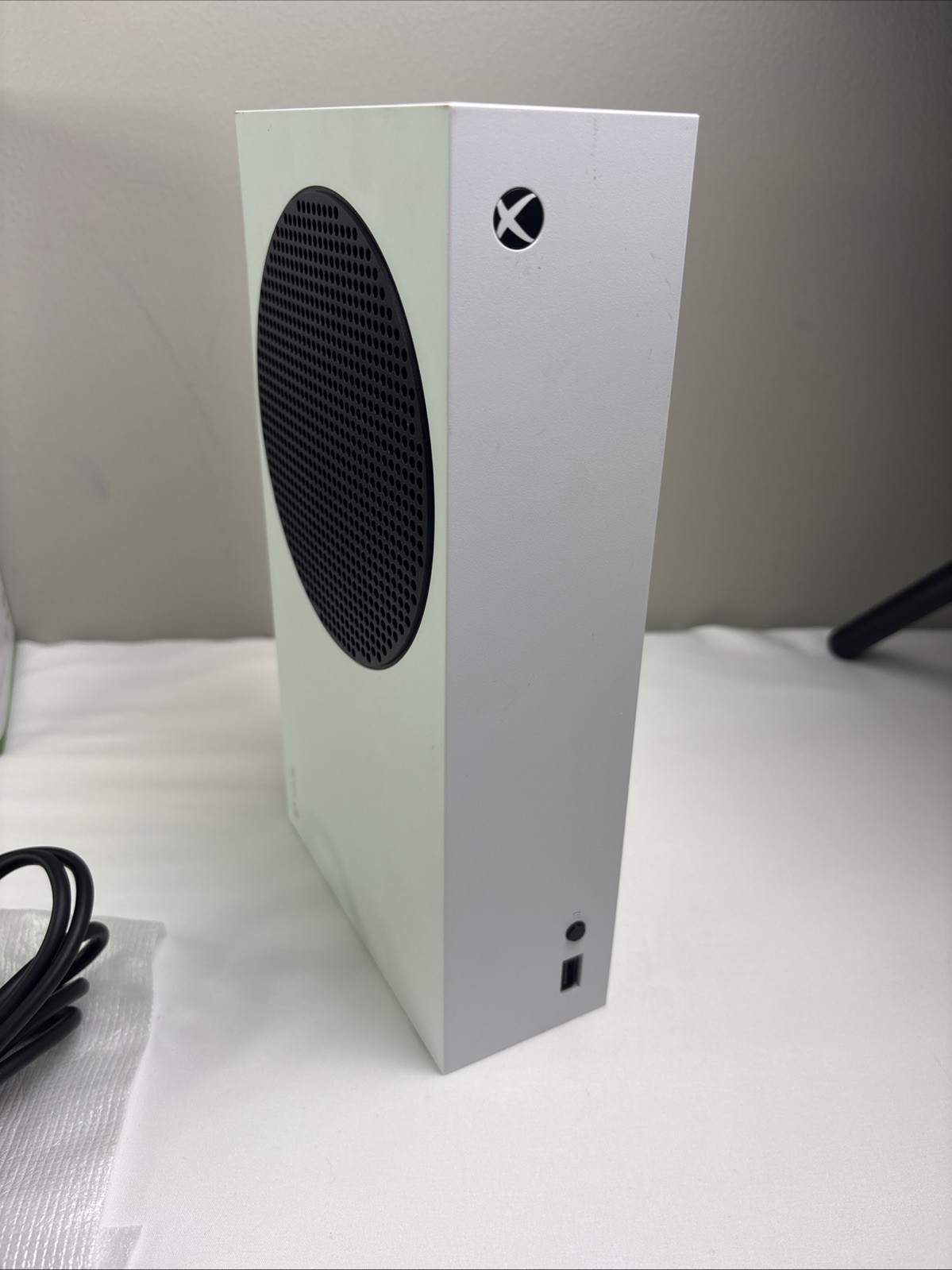 Microsoft Xbox Series S 512GB + Turtle Beach Headphones & 3 Controllers