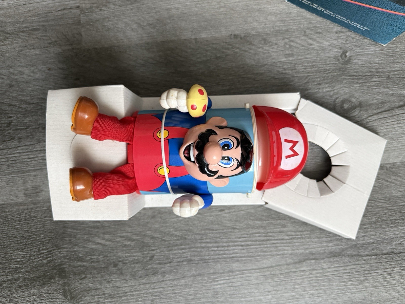 Vintage Nintendo Super Mario Puppet Kooler W/ Original box Inserts. See Pics!