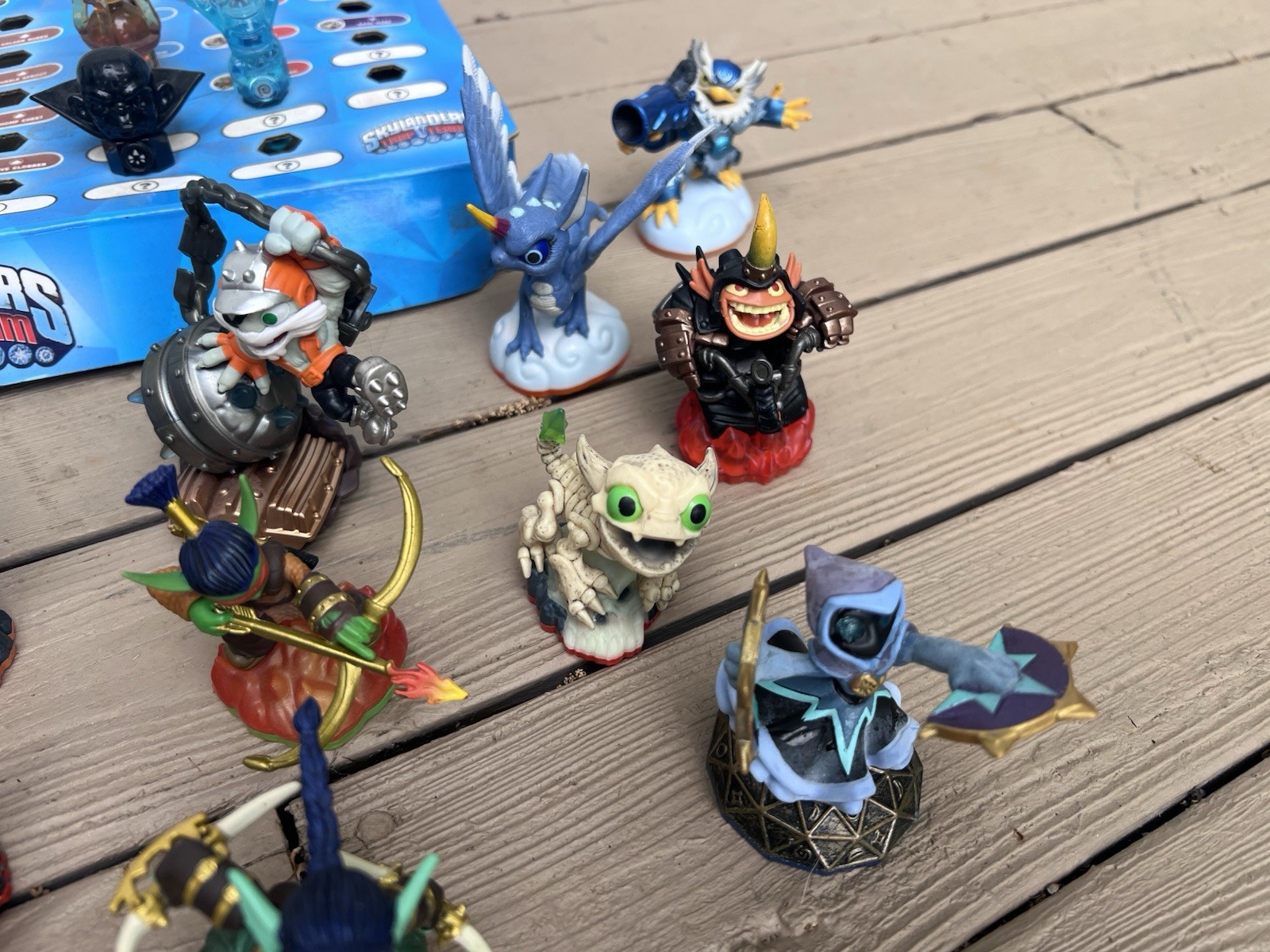 SKYLANDERS Figures Huge Lot Swap force Trap Team Chest Crystal Traps Crate