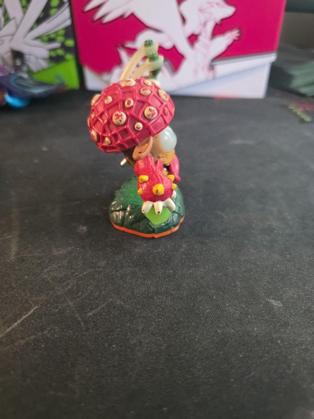 Skylanders Giants Lightcore Shroomboom Action Figure