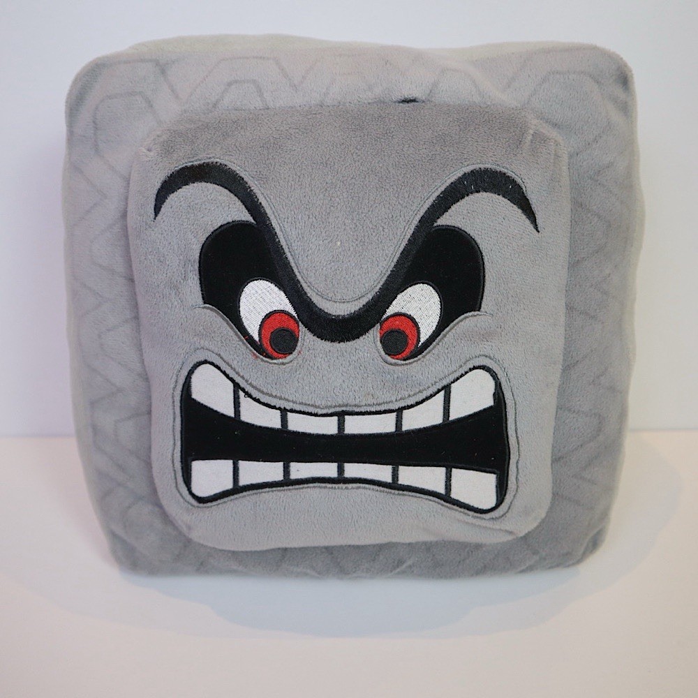 Super Mario Thwomp Plush 30cm San-Eico Ltd 2011 Nintendo Official Toy