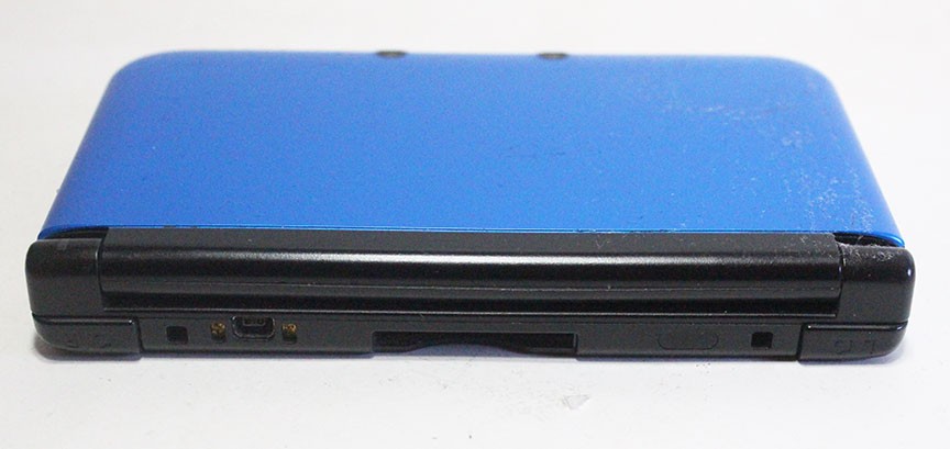 Nintendo 3DS XL Blue/Black Game Console-Cracked Top LCD-Plays Games-Parts Only