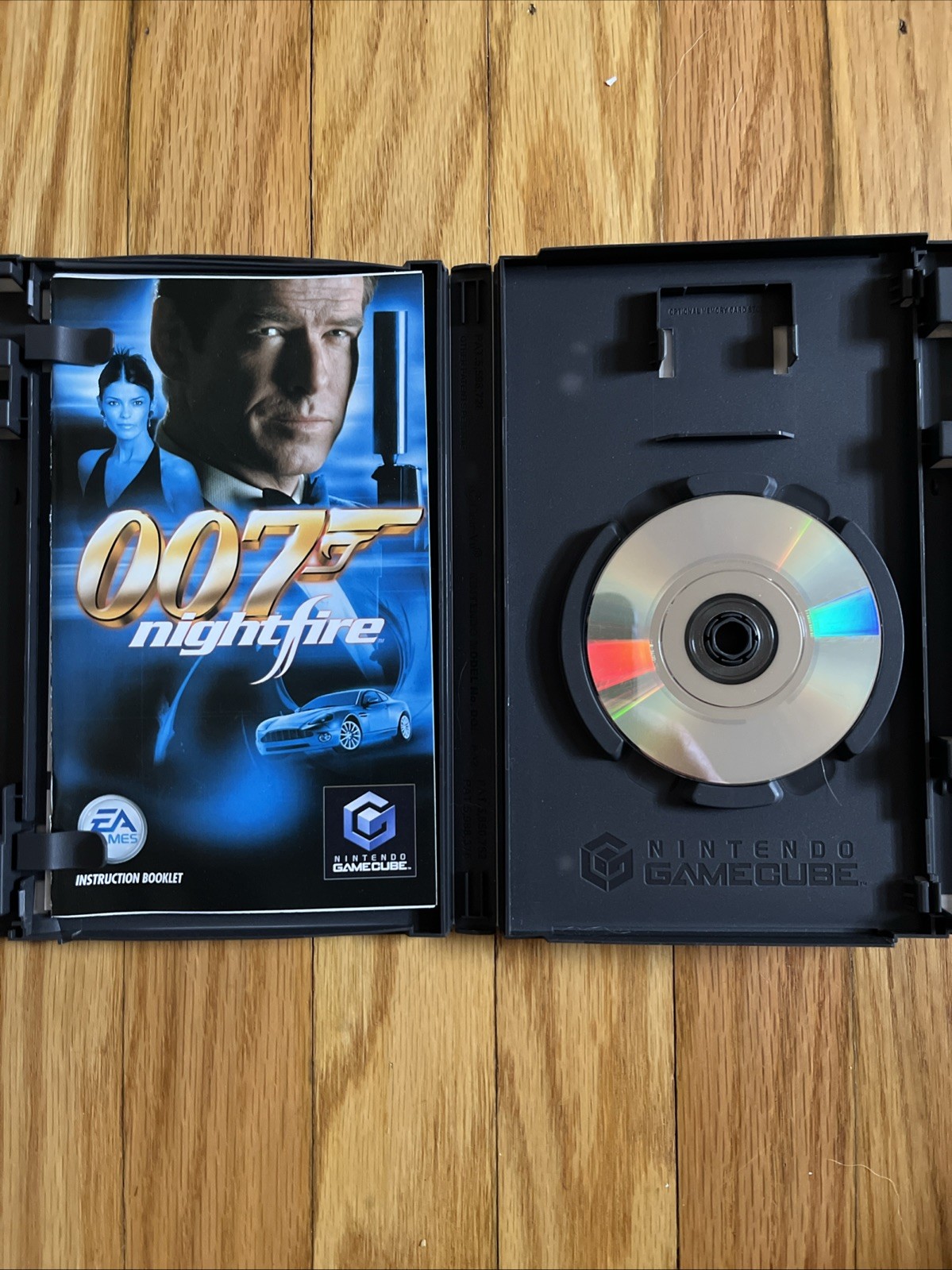 007 Nightfire Nintendo GameCube Complete CIB – Tested Working Fast Shipping!