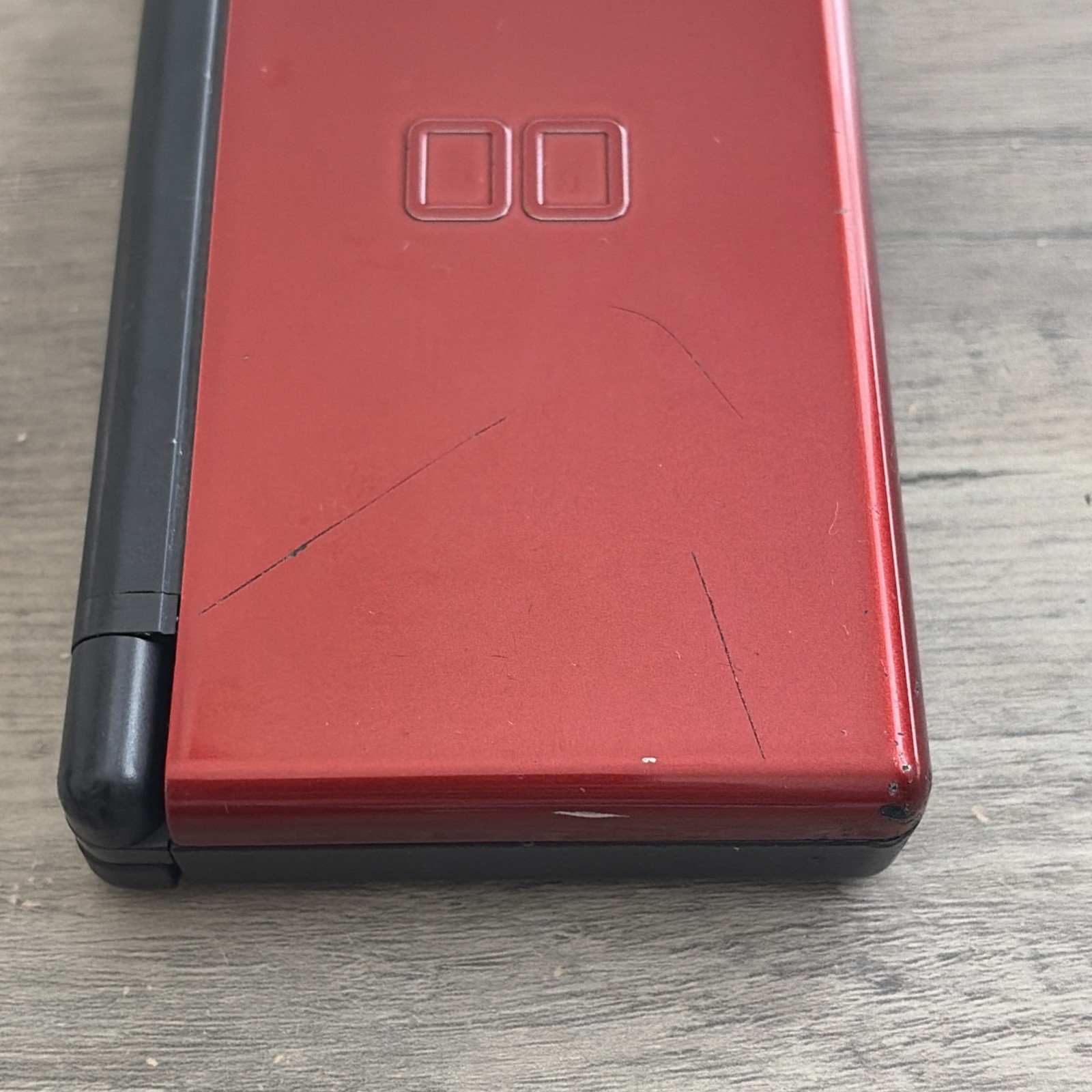 Nintendo DS Lite USG-001 Red/Black Handheld Console w/ Stylus, Charger