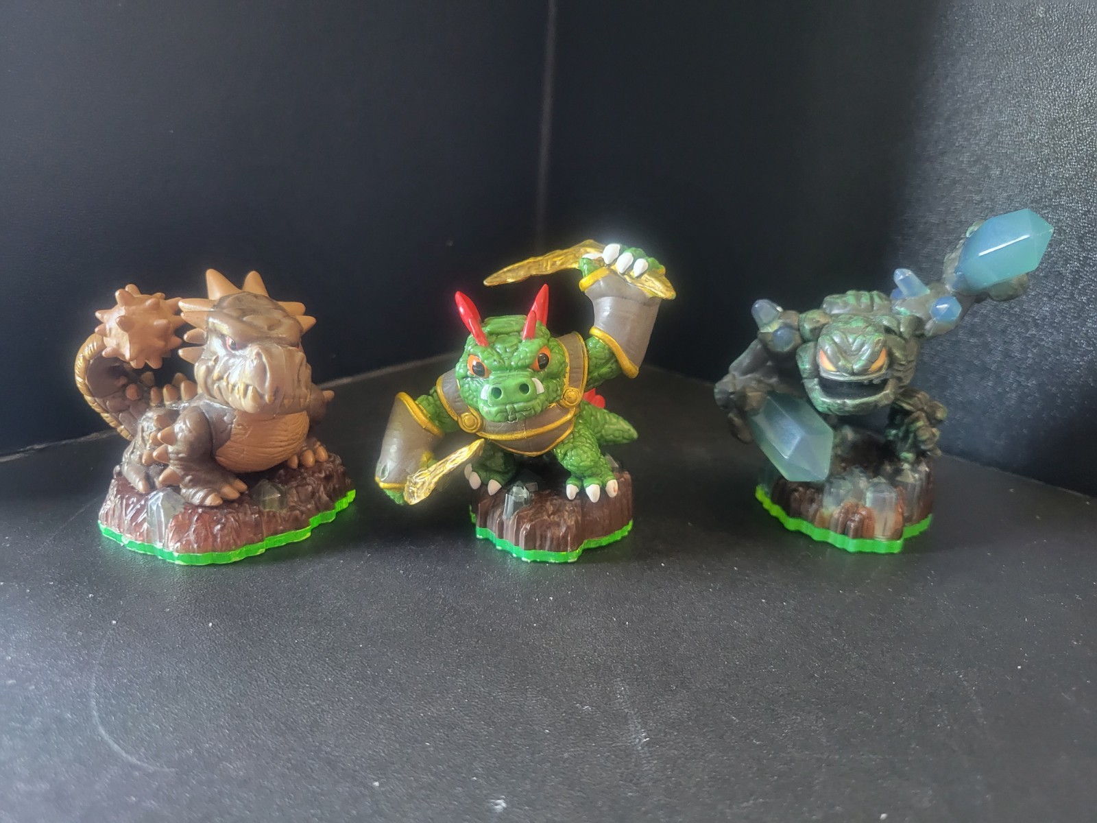 2011 Skylanders Spyros Adventure Lot – 22pcs – Slam Bam Voodood Eruptor