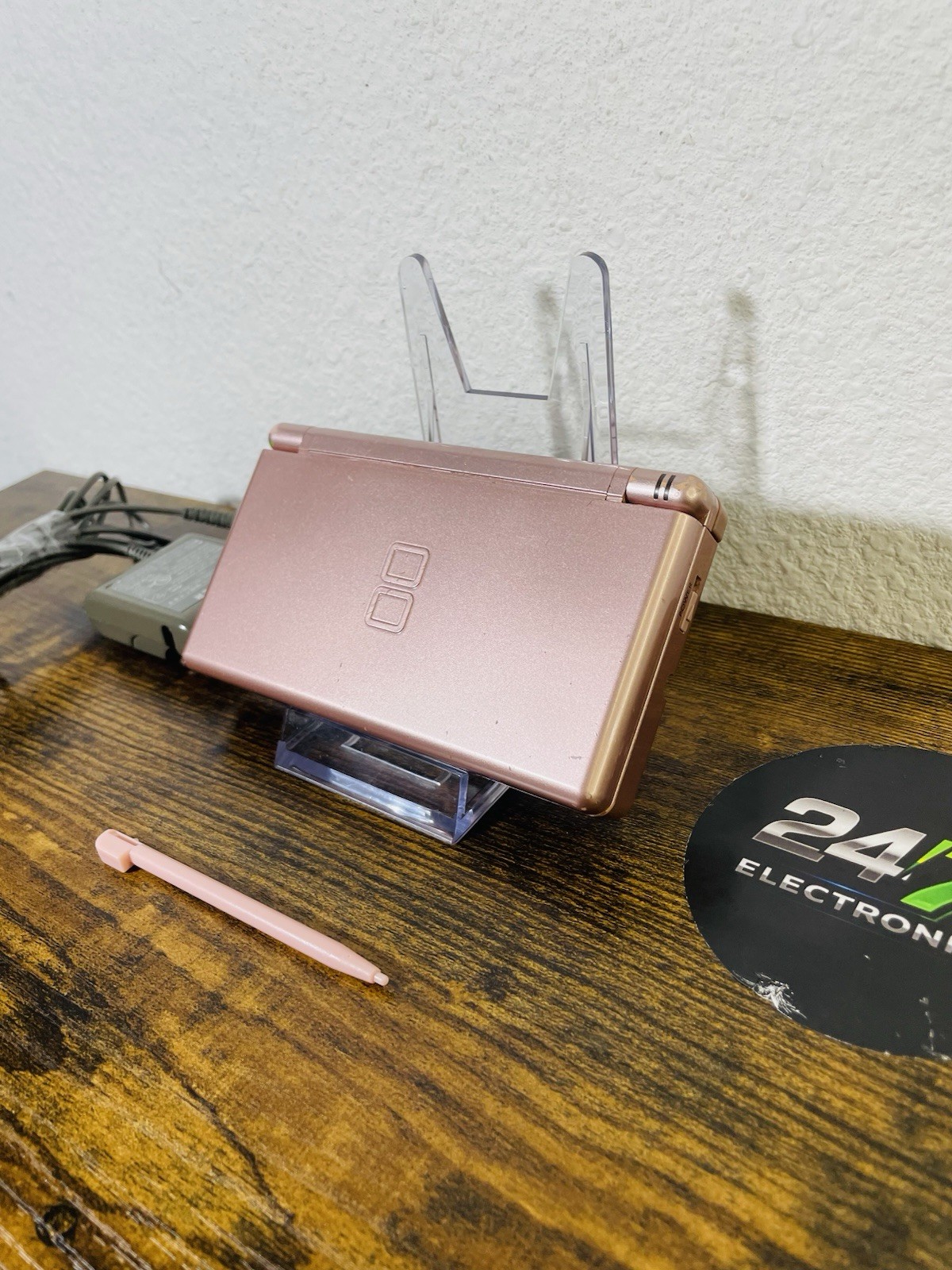 Nintendo DS Lite Pink Handheld Bundle Charger Stylus GBA Player – FOR PARTS READ