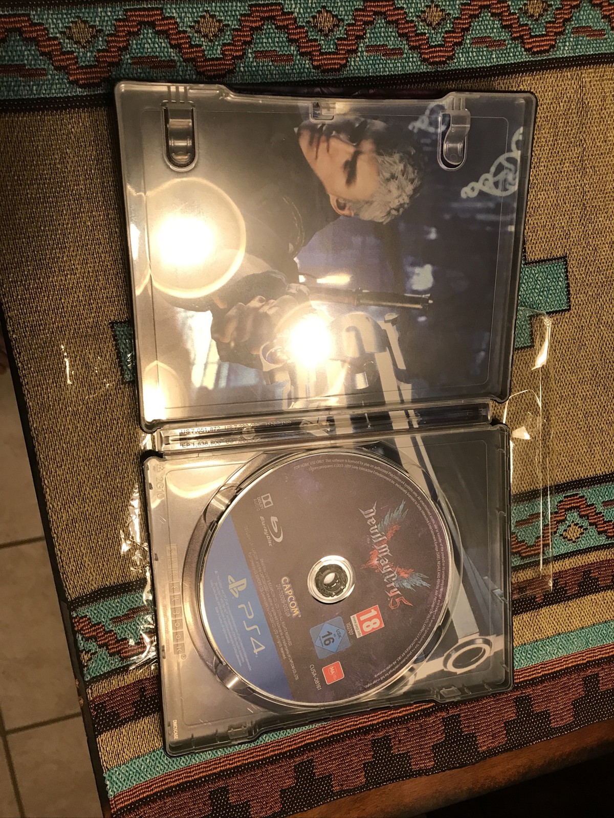 Devil May Cry V (PS4) – Deluxe UK Steelbook
