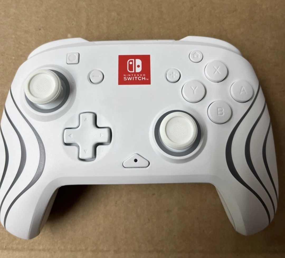 PDP Gaming Afterglow Wave Wireless Nintendo Switch Pro Controller White