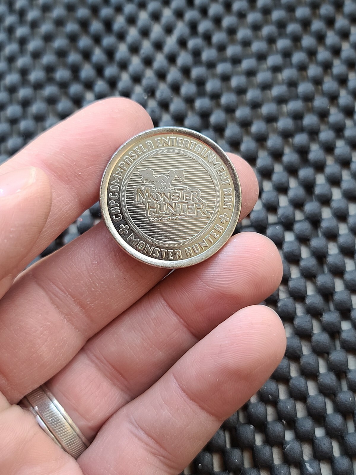 MONSTER HUNTER Capcom Capbar Cafe coin medal token rare promo SNES GBA N64 Airou