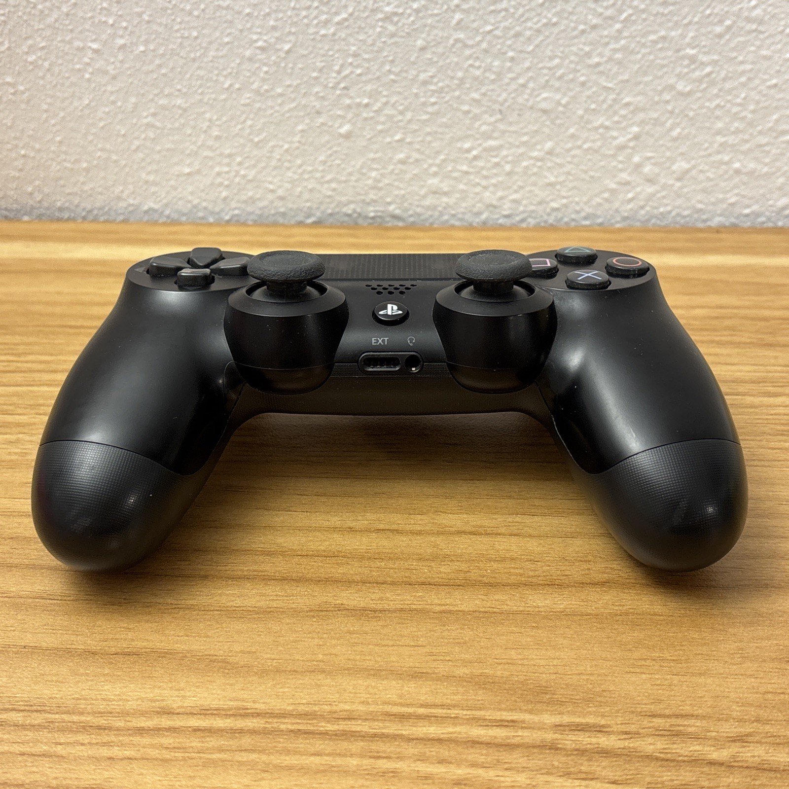 Sony PS4 Slim 1TB CUH-2115B Console Cords, Charger, Controller, FREE SHIPPING