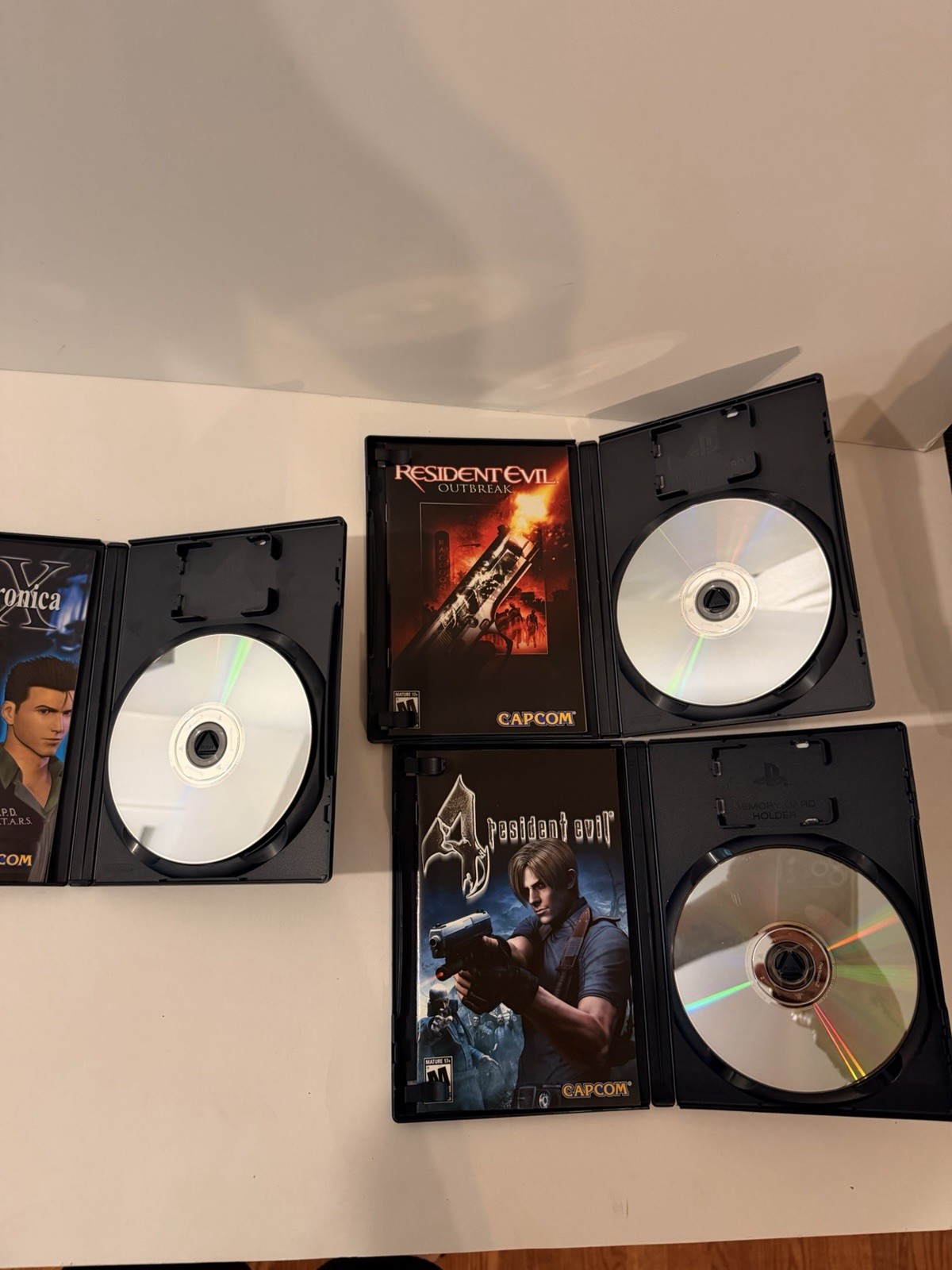 Very good Resident Evil: The Essentials Box Set PlayStation 2 CIB