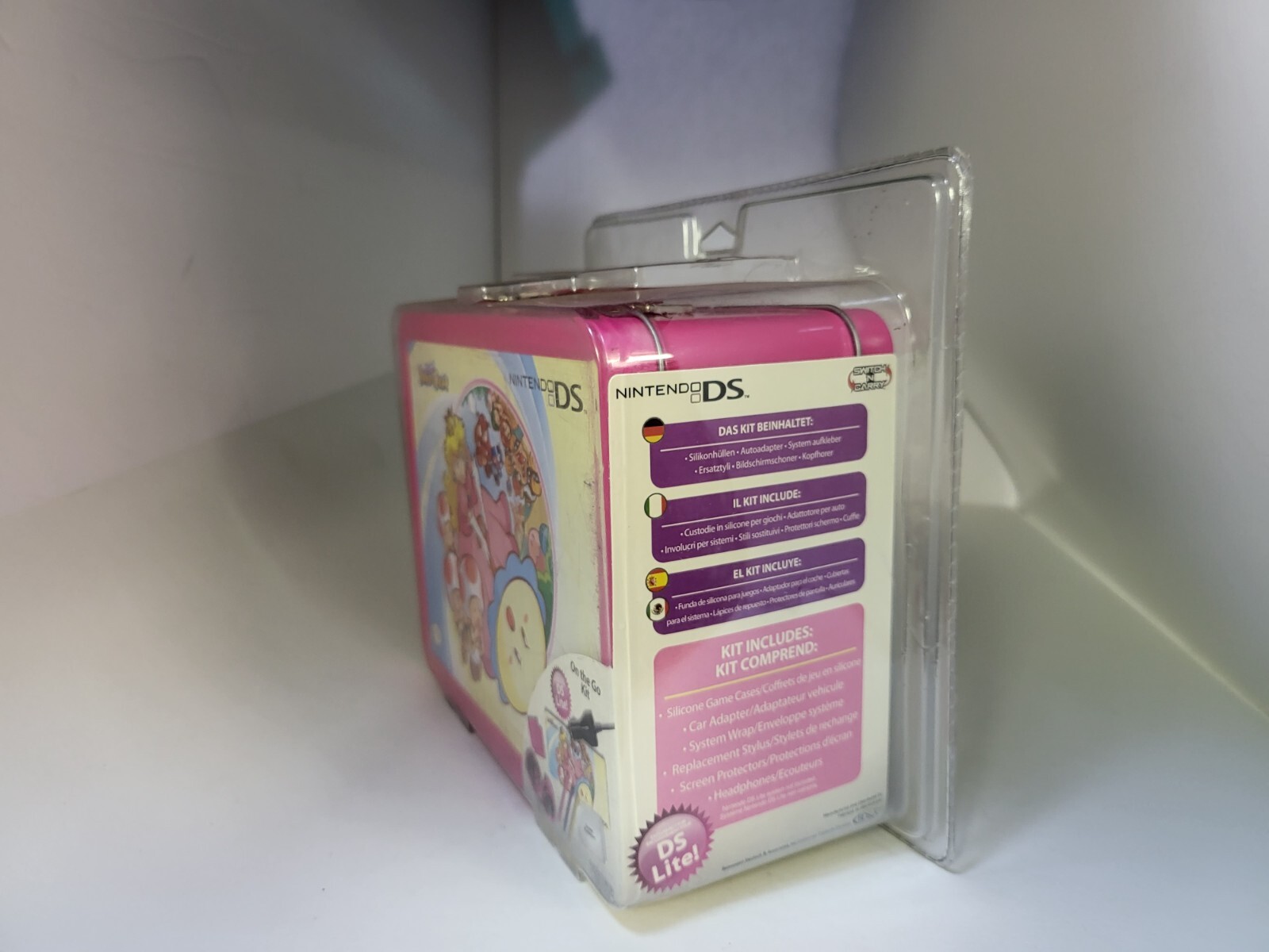 MINT NEW Collectors 2007 Super Princess Peach Nintendo DS Lite Kit Lunch box