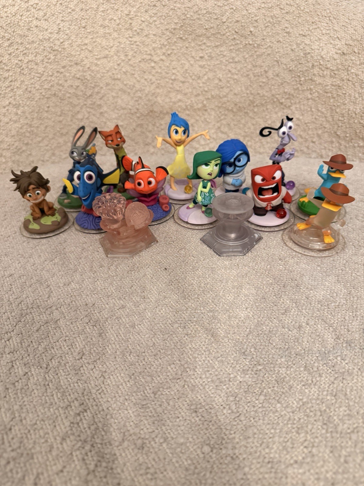 HUGE Disney Infinity 2.0 & 3.0 Figure Lot w/ power discs and more