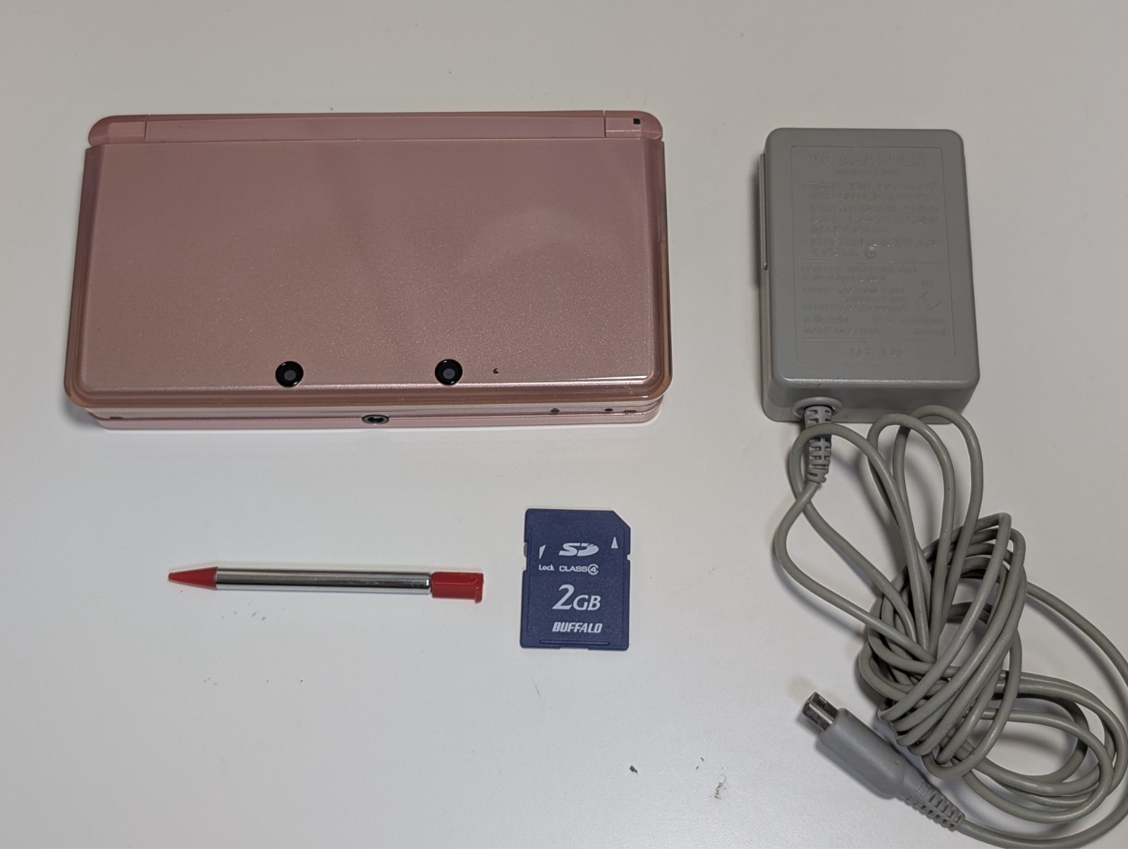 [ Ships in 1 Day ] Nintendo 3DS Misty Pink Japan Ver. Good Condition w/charger