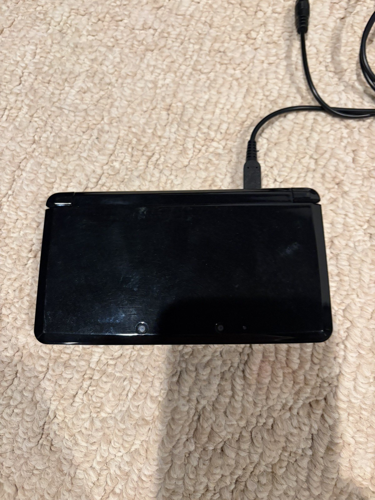 Nintendo 3DS With Box Charger 2 4 GB SD Card Region Free Console