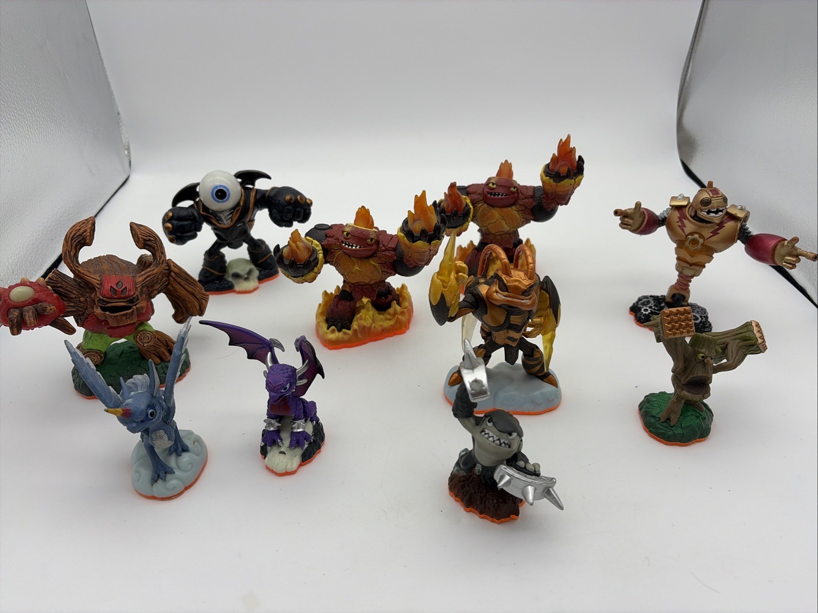 Skylanders Giants Series Lot of 10 Figures Bouncer Eye Brawl Swarm Cinder