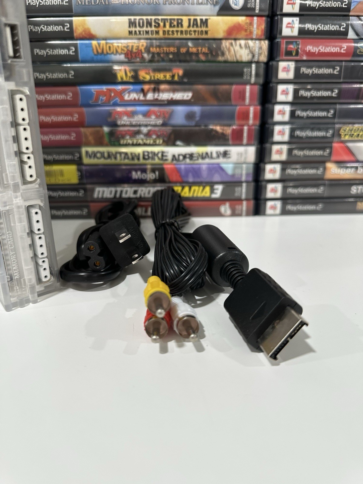 Sony PlayStation 2 PS2 Slim CLEAR GHOST 👻 Console Bundle –Controller / Cables