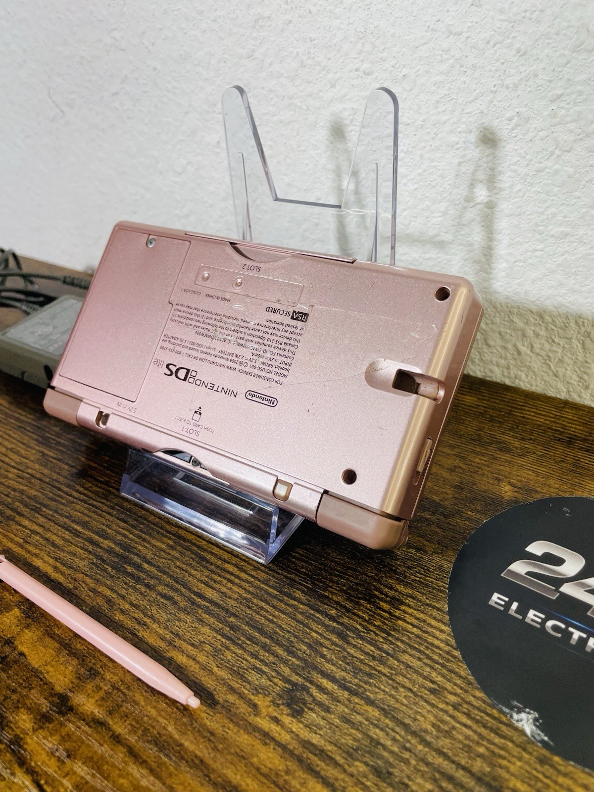 Nintendo DS Lite Pink Handheld Bundle Charger Stylus GBA Player – FOR PARTS READ