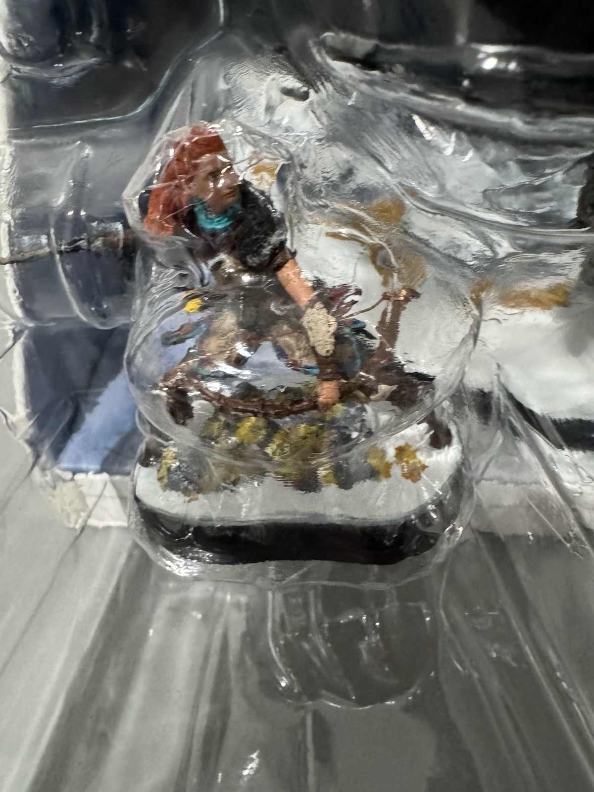 Horizon Forbidden West Collector’s Edition – Tremortusk/Aloy Statues With Box!
