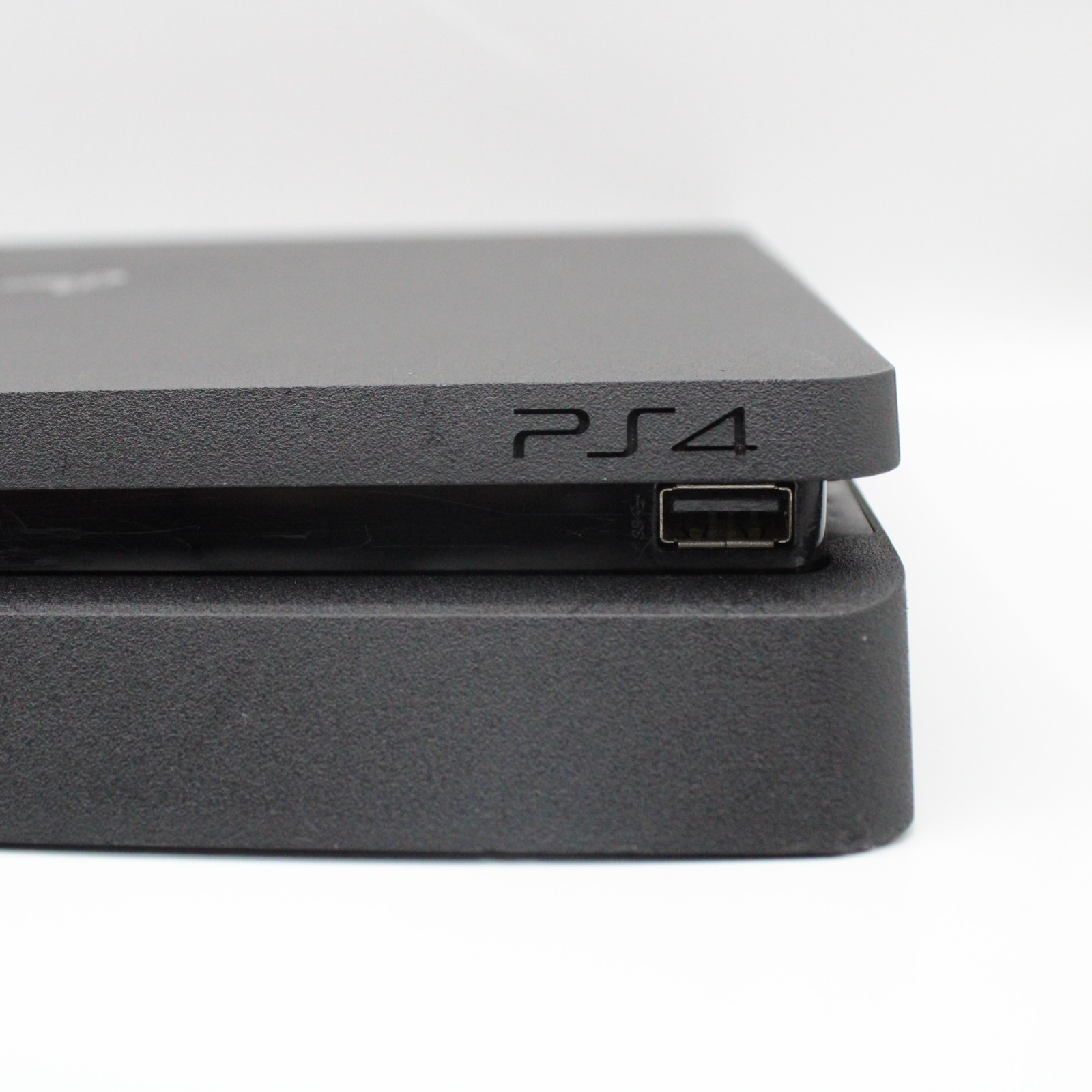 *Refurbished* Sony PlayStation 4 Slim 500 Gb Console Bundle – 1 Year Warranty!