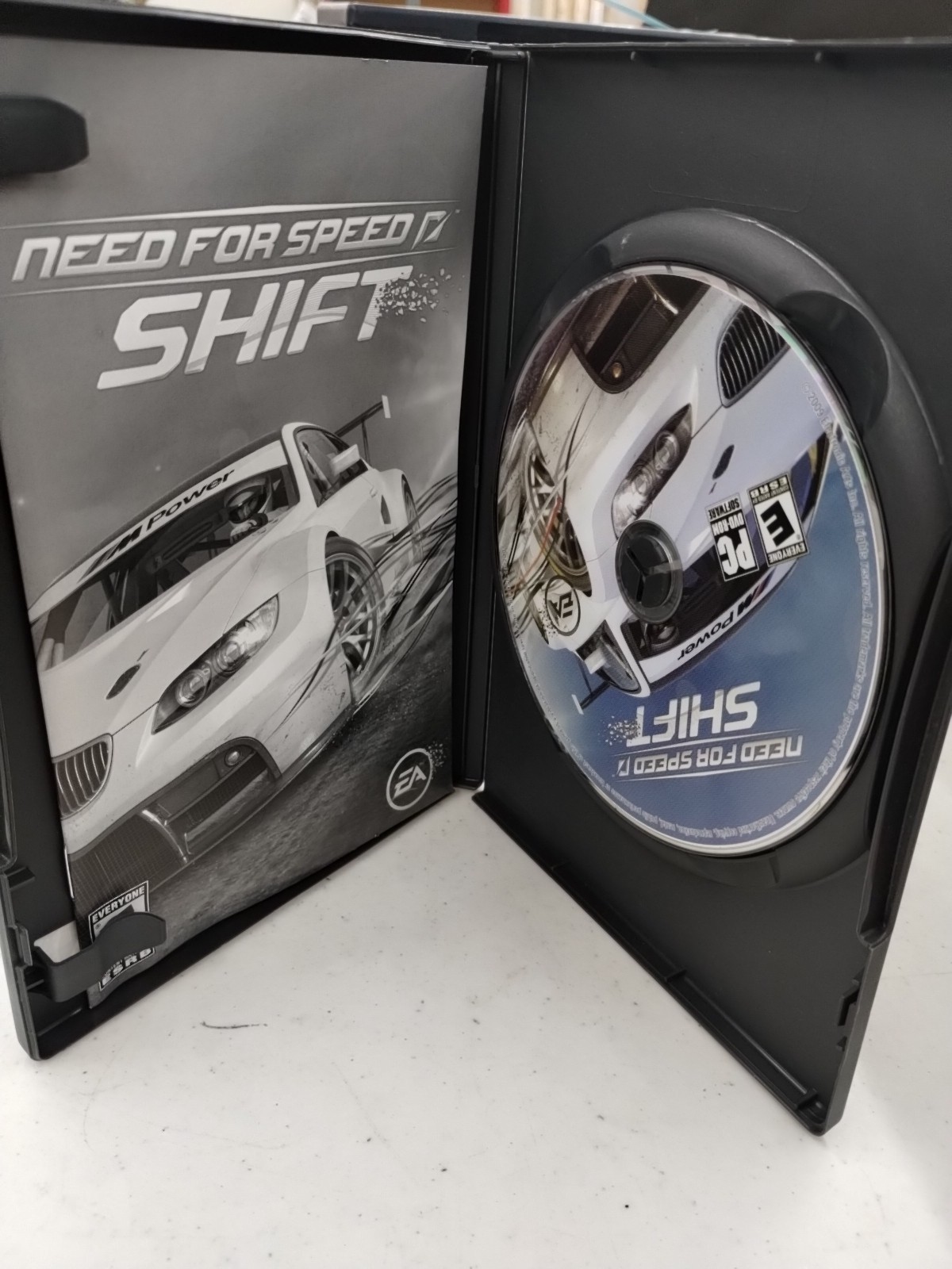Need For Speed Shift (PC, DVD-ROM SOFTWARE 2009) EA, Rated E-Everyone, w/ Manual