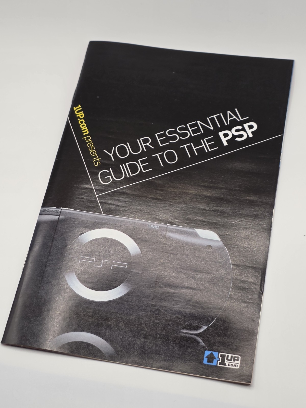 1UP.com Essential Guide to the PSP 2005 Sony PlayStation Portable Rare