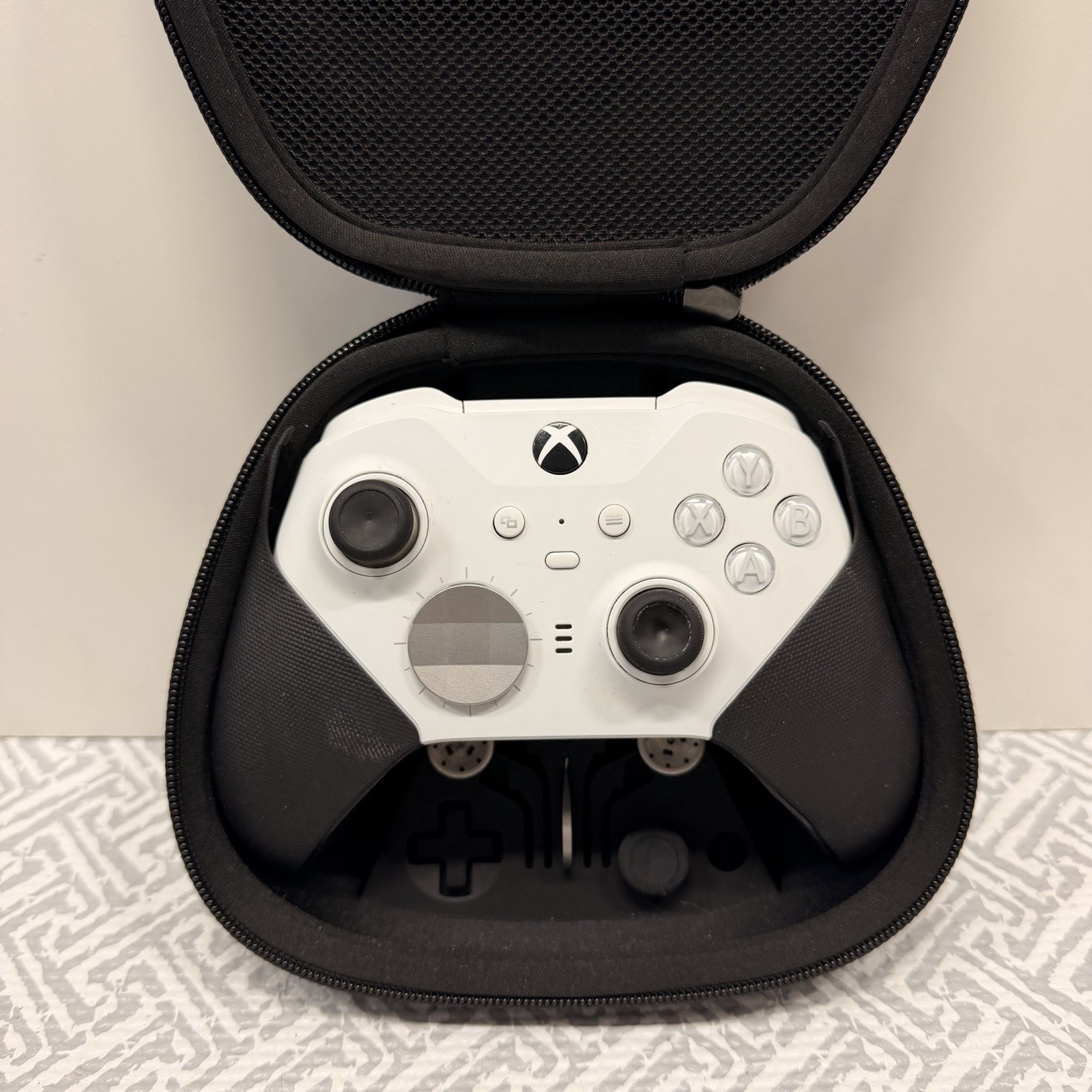 Xbox Elite Series 2 Core Controller White – Fully Working, Grip Wear w/ Case